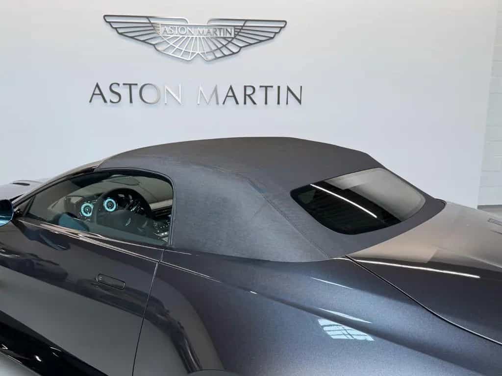 Aston Martin V8 Vantage Vantage Roadster | Aston Martin Brussels 08/2025-photo-13
