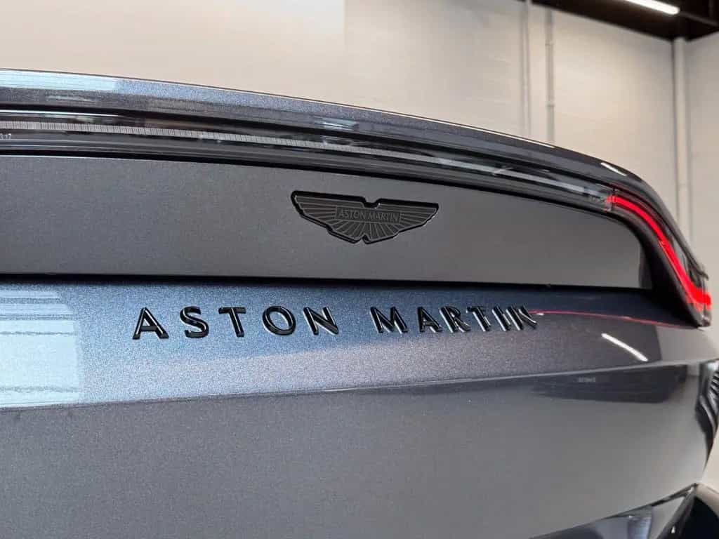 Aston Martin V8 Vantage Vantage Roadster | Aston Martin Brussels 08/2025-photo-14