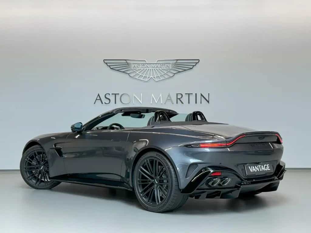 Aston Martin V8 Vantage Vantage Roadster | Aston Martin Brussels 08/2025-photo-2
