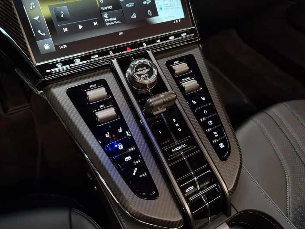Aston Martin V8 Vantage Vantage Roadster | Aston Martin Brussels 08/2025-photo-20