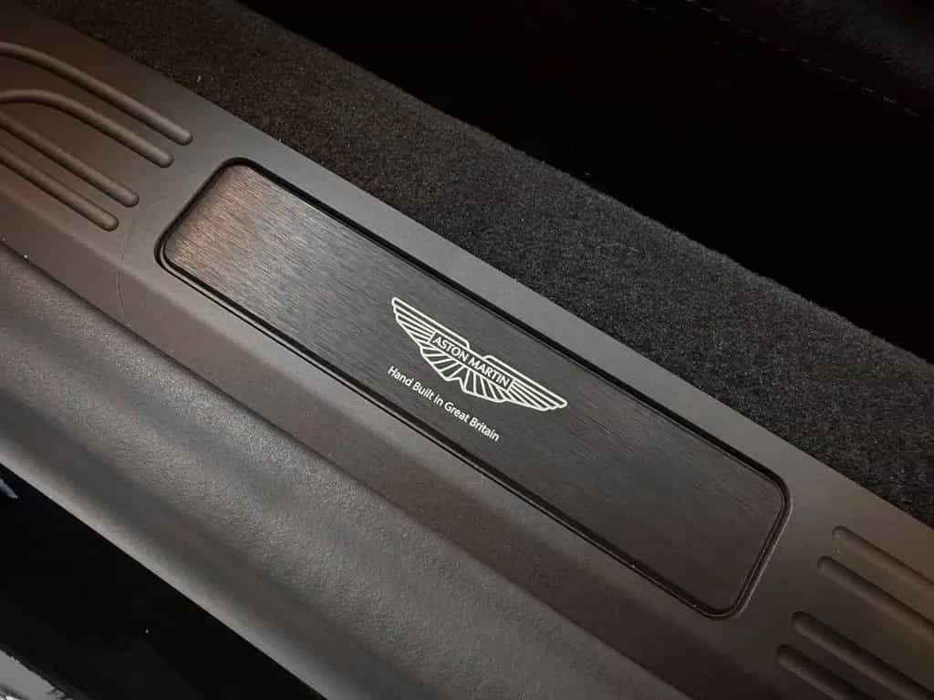 Aston Martin V8 Vantage Vantage Roadster | Aston Martin Brussels 08/2025-photo-26