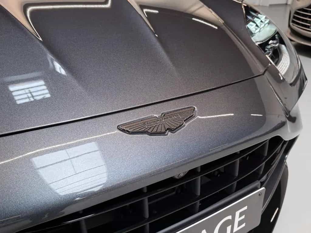 Aston Martin V8 Vantage Vantage Roadster | Aston Martin Brussels 08/2025-photo-7
