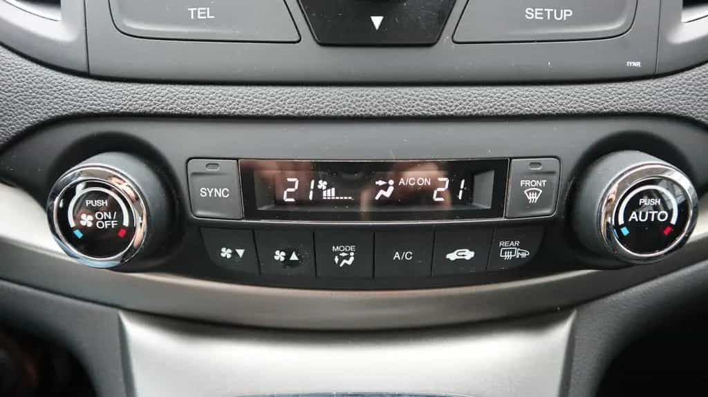 Honda CR-V 1,6 i-Dtec Elegance CAM+PDC-TEMPO-BT 12/2014-photo-16