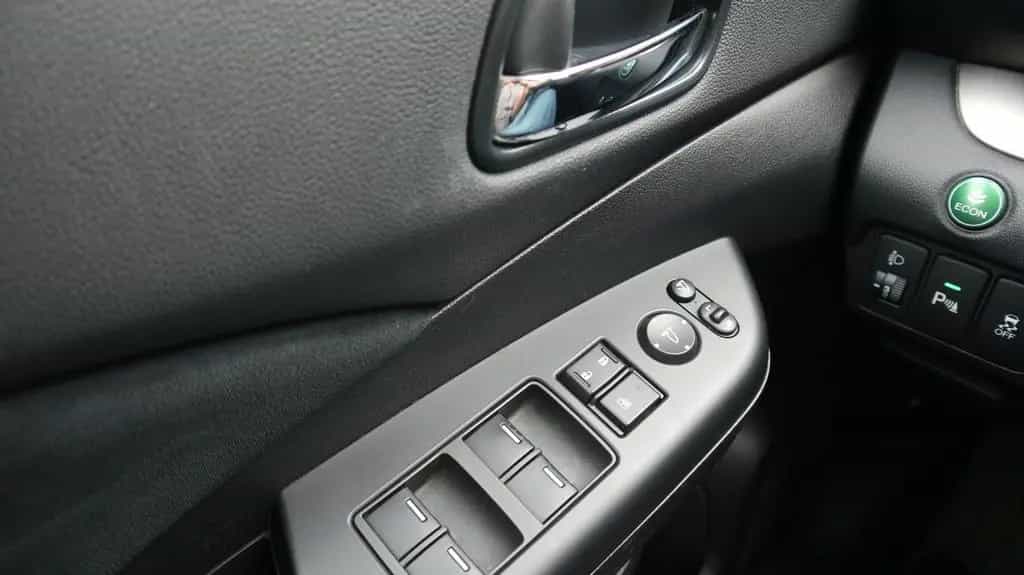 Honda CR-V 1,6 i-Dtec Elegance CAM+PDC-TEMPO-BT 12/2014-photo-18