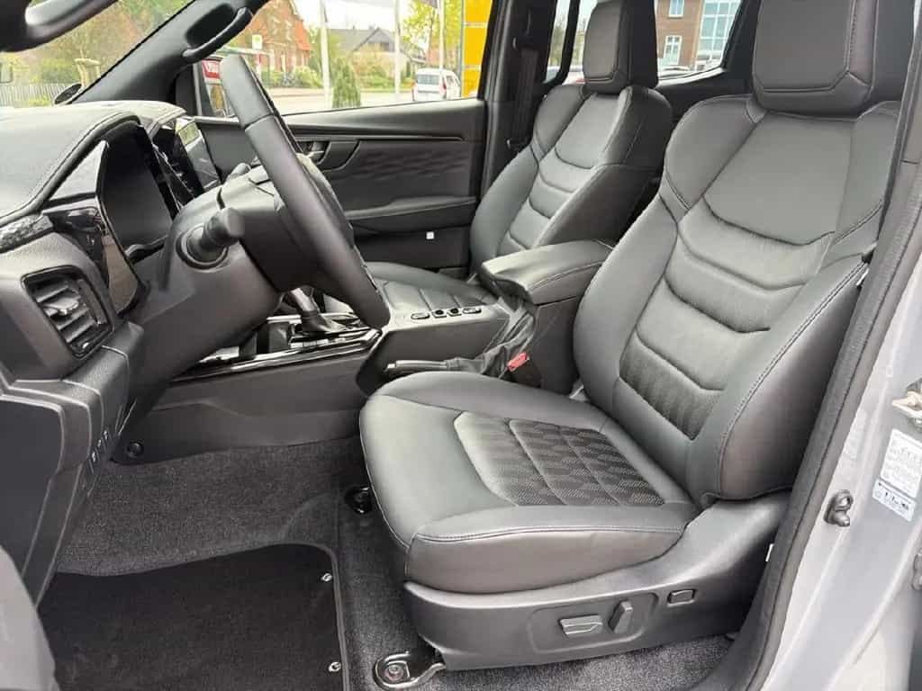 Isuzu D-Max Double Cab 4WD V-CROSS für Wohnkabine 04/2026-photo-11