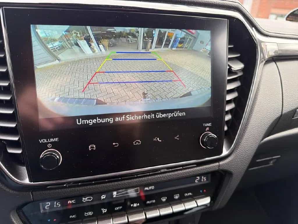 Isuzu D-Max Double Cab 4WD V-CROSS für Wohnkabine 04/2026-photo-17
