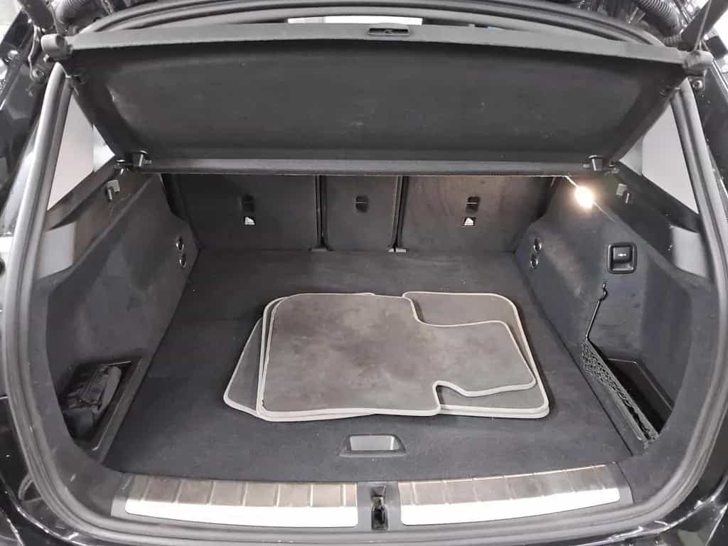BMW X1 sDrive20d X-Line T-Leder Navi LED HiFi PDC 11/2020-photo-10