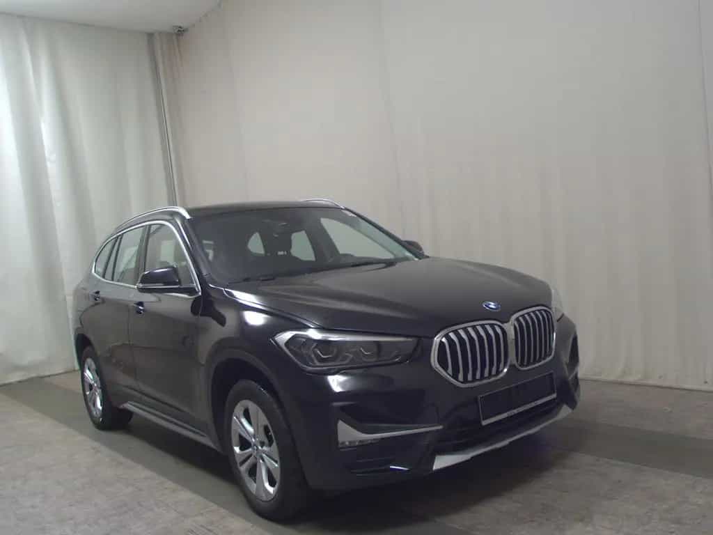 BMW X1 sDrive20d X-Line T-Leder Navi LED HiFi PDC 11/2020-photo-2