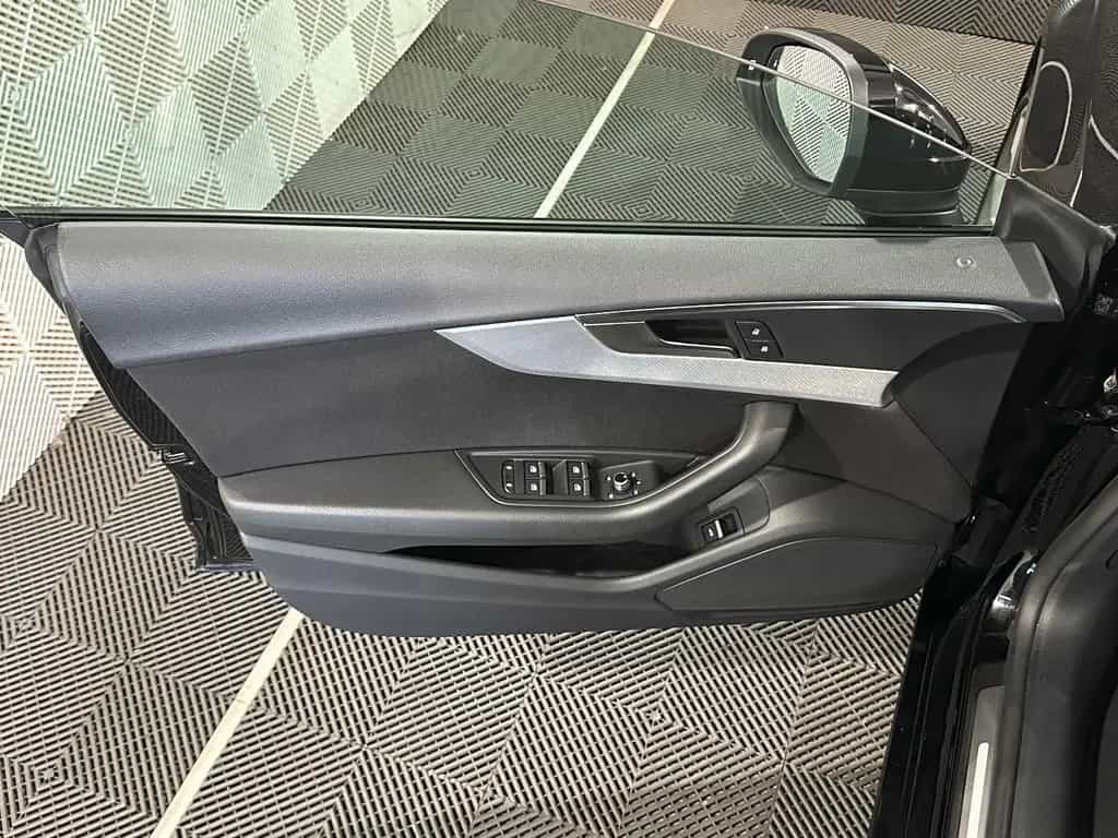Audi A5 SB 40 TFSI*SPORT*LED-PDC-TEMPO-SHZ-NAVI-AHK 02/2019-photo-17