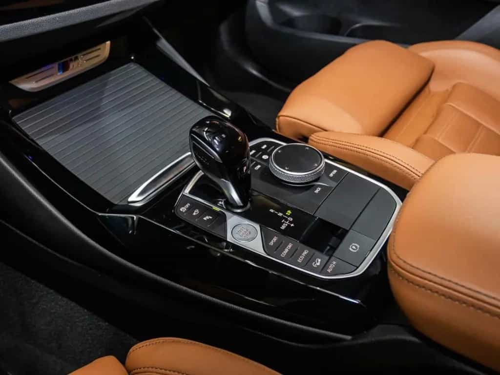 BMW X3 M40 d xDrive+AHK+Navi+HUD+RFK+Leder+eSitze+St 11/2022-photo-9