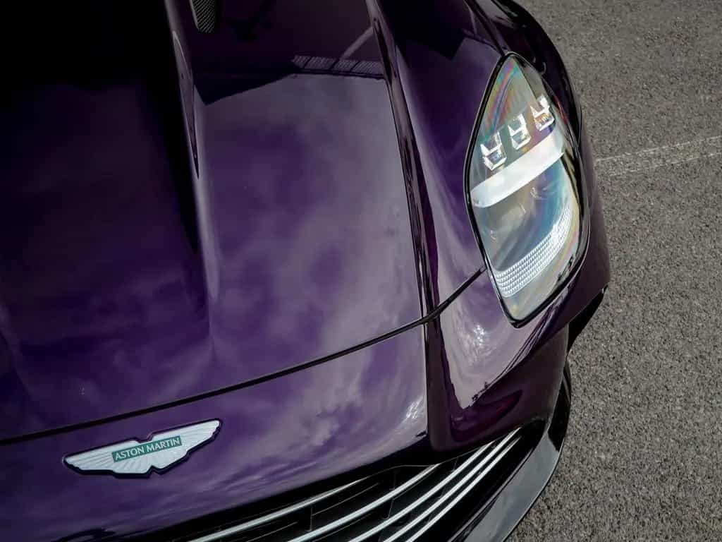 Aston Martin V8 Vantage Vantage 08/2025-photo-11
