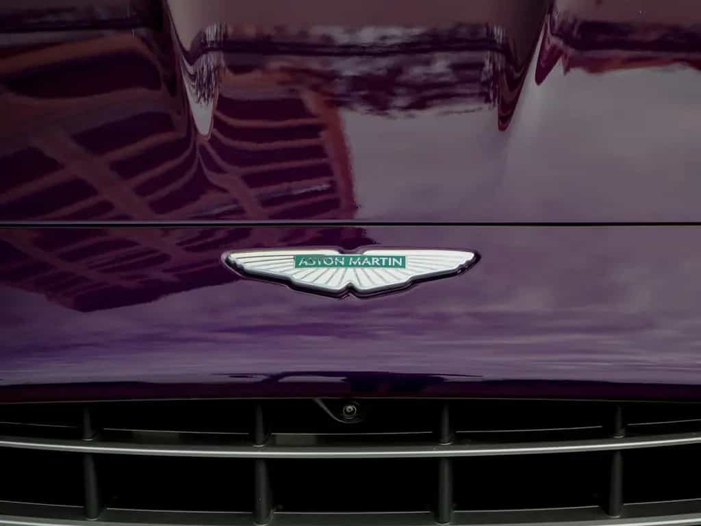 Aston Martin V8 Vantage Vantage 08/2025-photo-12