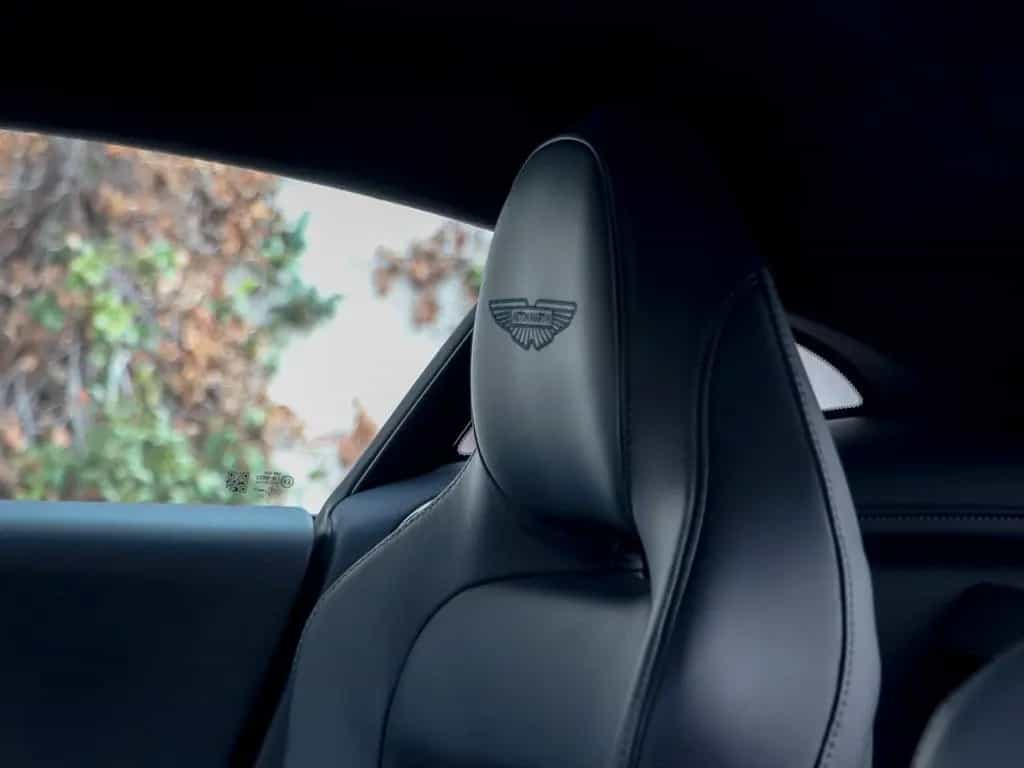Aston Martin V8 Vantage Vantage 08/2025-photo-27