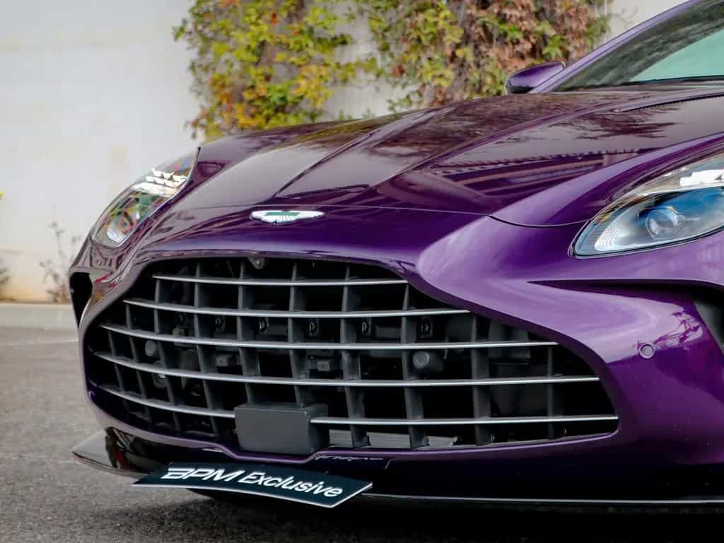 Aston Martin V8 Vantage Vantage 08/2025-photo-9