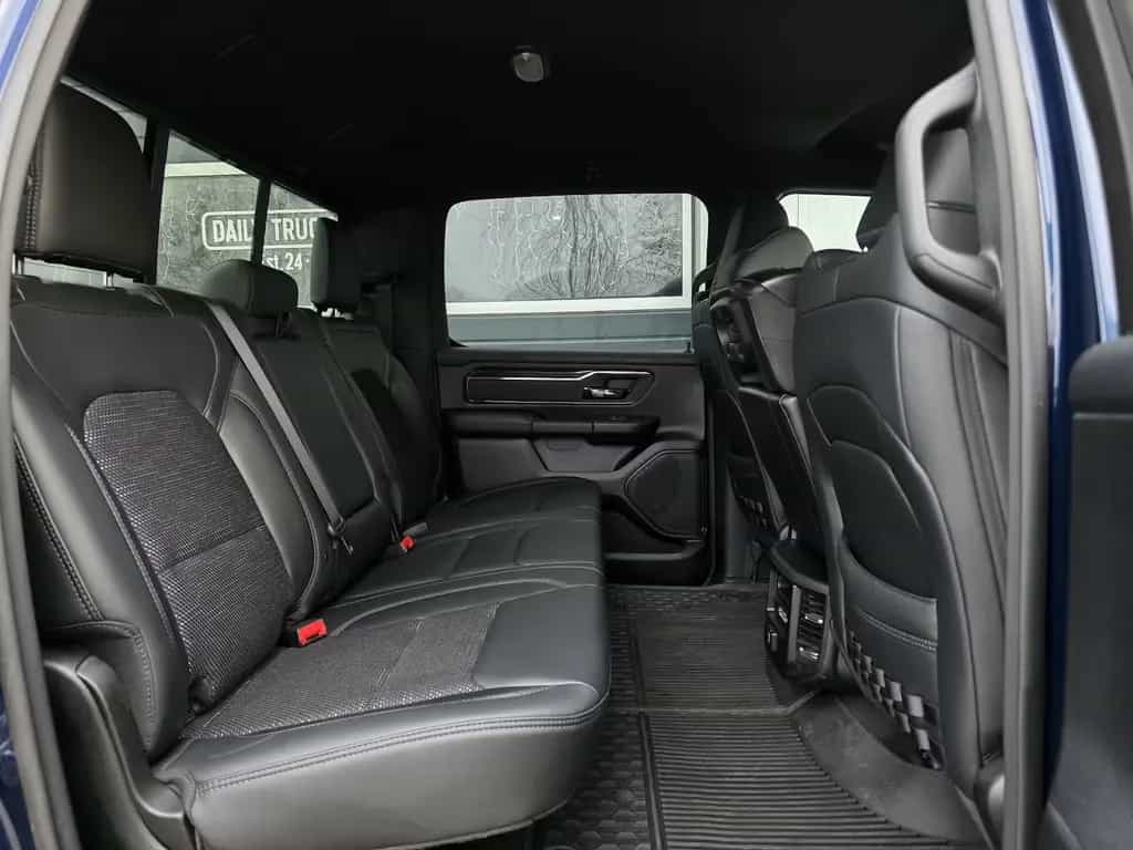 Dodge RAM 1500 5.7 4x4 BTS Edition Kamera Navi AHK LED 07/2020-photo-25