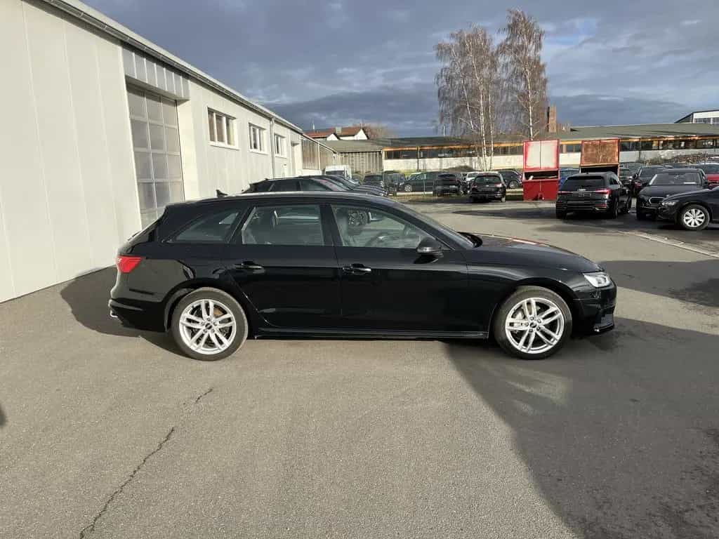 Audi A4 Avant 40 2.0 TDI S tronic Advanced 18Zoll Opt 10/2020-photo-4