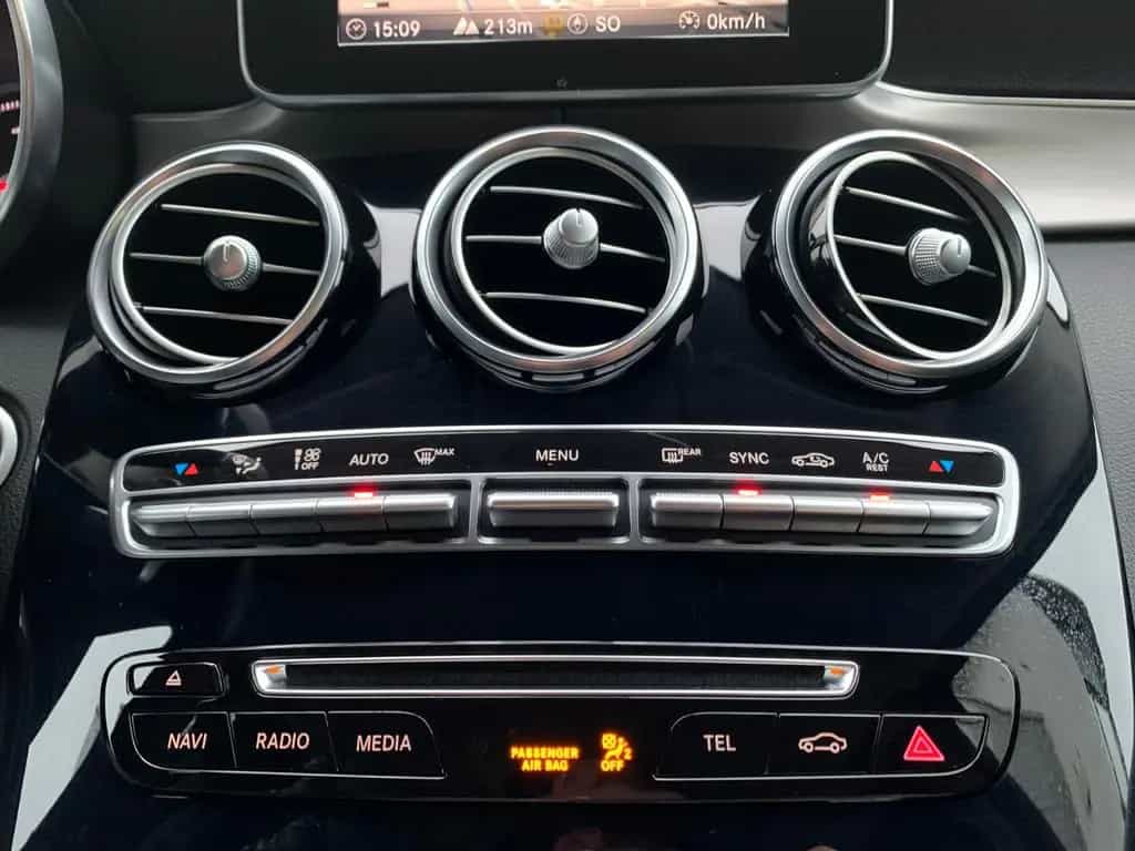 Mercedes-Benz GLC-Class 4MATIC AMG-Int. LED+Distr+elKlappe+Navi 11/2018-photo-14