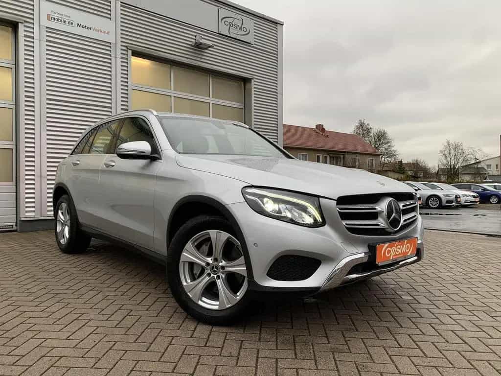 Mercedes-Benz GLC-Class 4MATIC AMG-Int. LED+Distr+elKlappe+Navi 11/2018-photo-2