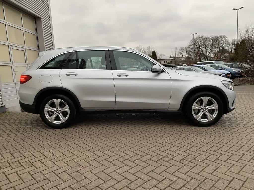 Mercedes-Benz GLC-Class 4MATIC AMG-Int. LED+Distr+elKlappe+Navi 11/2018-photo-3