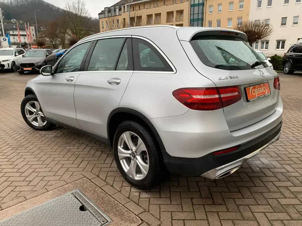 Mercedes-Benz GLC-Class 4MATIC AMG-Int. LED+Distr+elKlappe+Navi 11/2018-photo-7