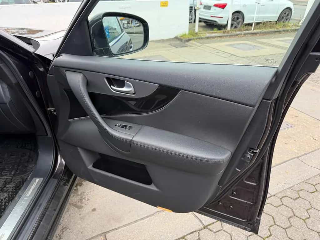 Infiniti FX FX30d S Premium KAMERA/KEYLESS/NAVI 11/2011-photo-17