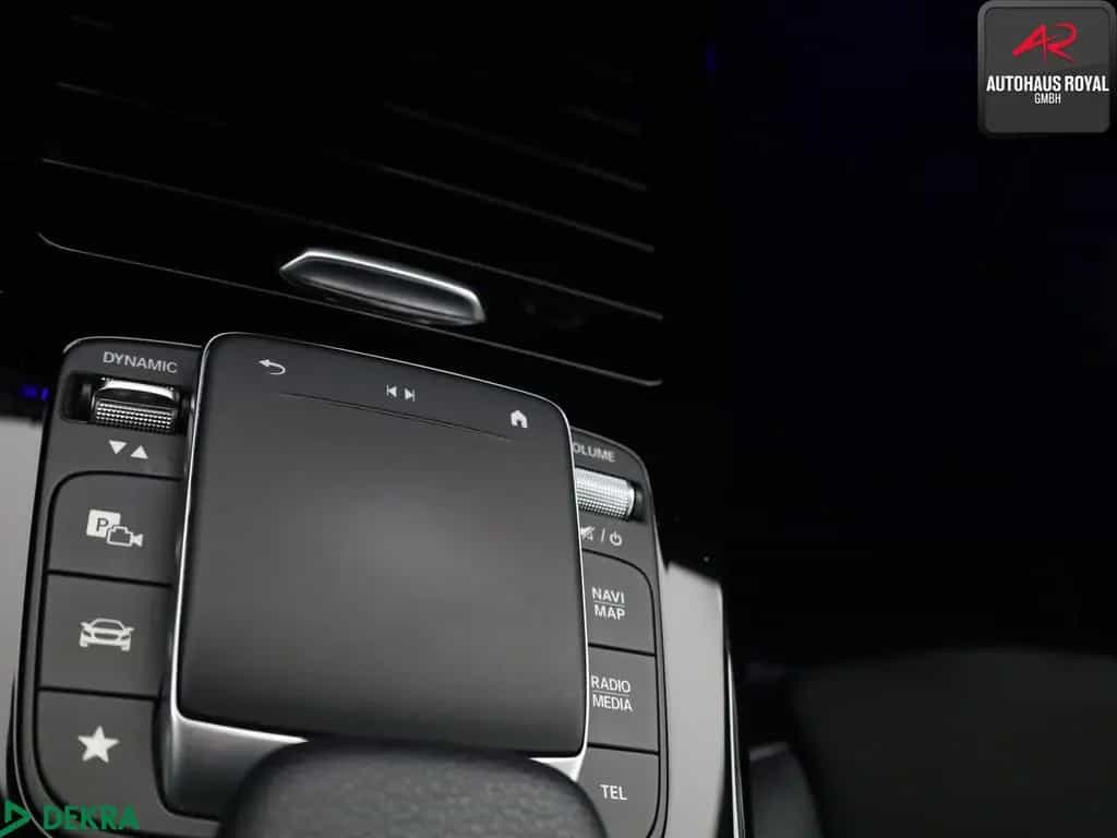 Mercedes-Benz A 250 Limousine 4MATIC AMG KAMERA,AMBIENTE,AHK 01/2021-photo-18
