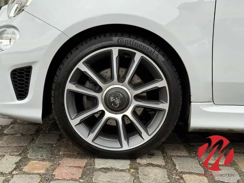 Abarth 500 595 Turismo Sportpaket Sportabgasanlage Navi 09/2021-photo-12