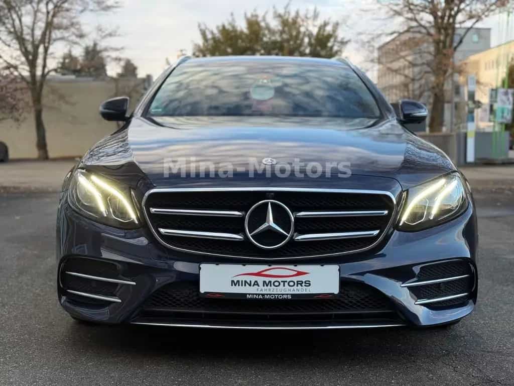 Mercedes-Benz E-Class 200 AMG Sportstyle Edition LED Wide 360° 4,69% 02/2020-photo-1