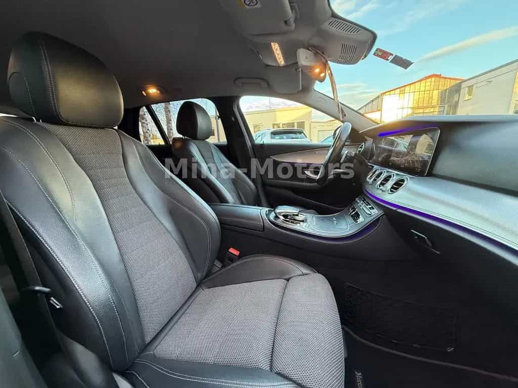 Mercedes-Benz E-Class 200 AMG Sportstyle Edition LED Wide 360° 4,69% 02/2020-photo-10