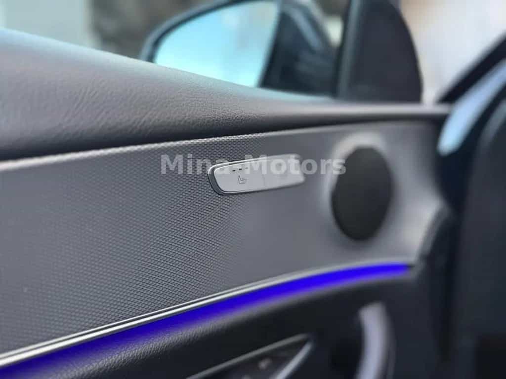 Mercedes-Benz E-Class 200 AMG Sportstyle Edition LED Wide 360° 4,69% 02/2020-photo-13