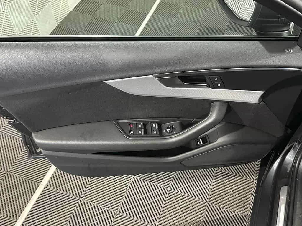 Audi A4 Lim. sport*ULTRA*BiXENON-NAV-PDC-SHZ-TEMPO 05/2018-photo-16