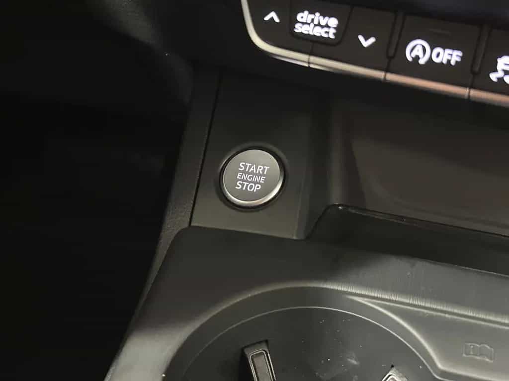 Audi A4 Lim. sport*ULTRA*BiXENON-NAV-PDC-SHZ-TEMPO 05/2018-photo-33