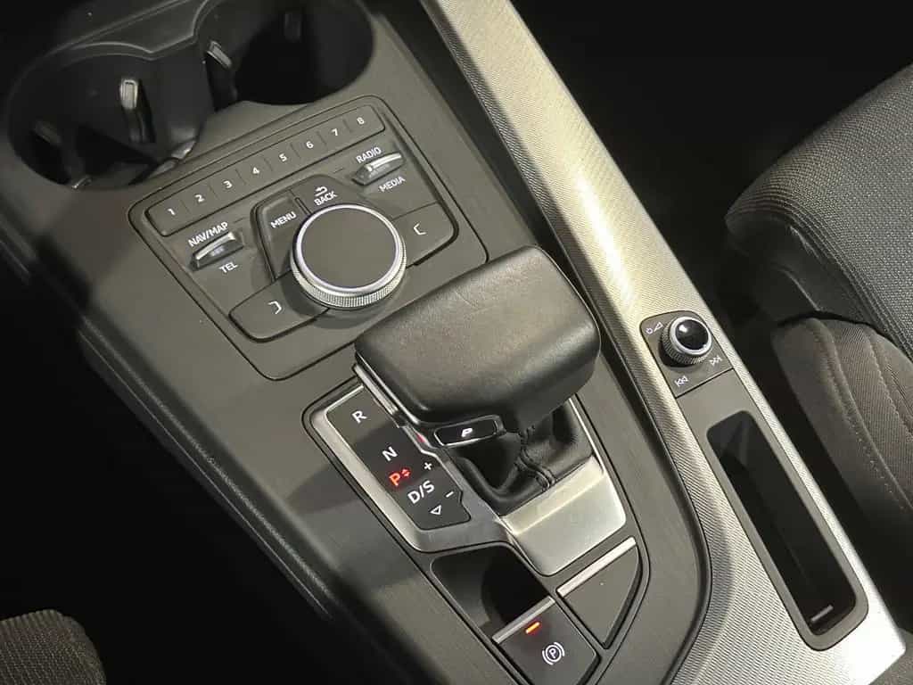 Audi A4 Lim. sport*ULTRA*BiXENON-NAV-PDC-SHZ-TEMPO 05/2018-photo-34