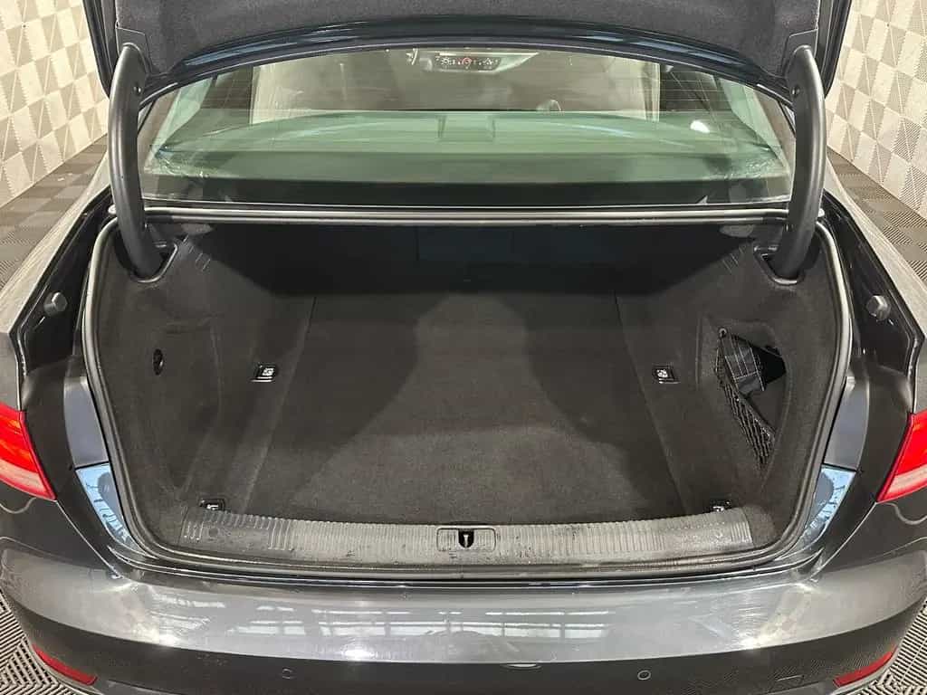 Audi A4 Lim. sport*ULTRA*BiXENON-NAV-PDC-SHZ-TEMPO 05/2018-photo-4