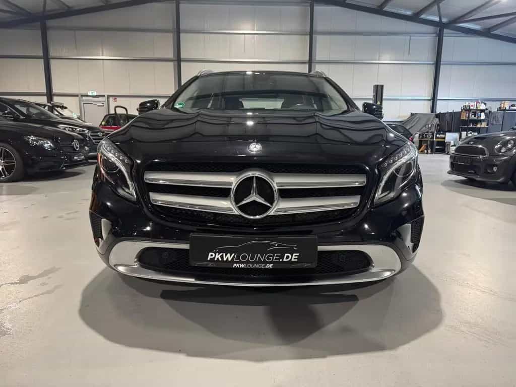 Mercedes-Benz GLA 200 1.6 KAT GLA 200 AHK Carplay/Navi 07/2014-photo-1