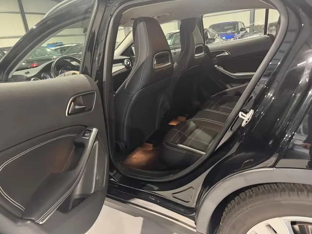 Mercedes-Benz GLA 200 1.6 KAT GLA 200 AHK Carplay/Navi 07/2014-photo-11