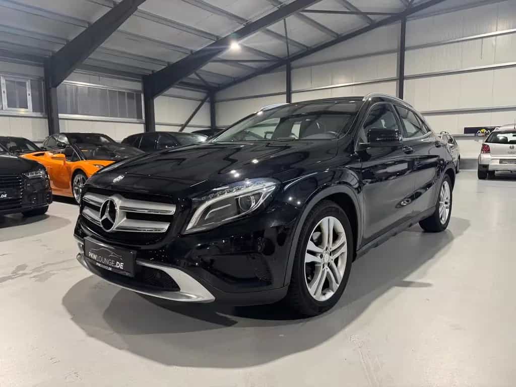 Mercedes-Benz GLA 200 1.6 KAT GLA 200 AHK Carplay/Navi 07/2014-photo-2