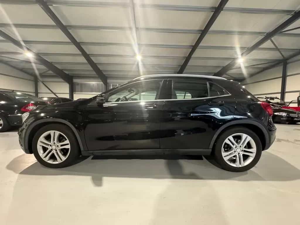 Mercedes-Benz GLA 200 1.6 KAT GLA 200 AHK Carplay/Navi 07/2014-photo-3