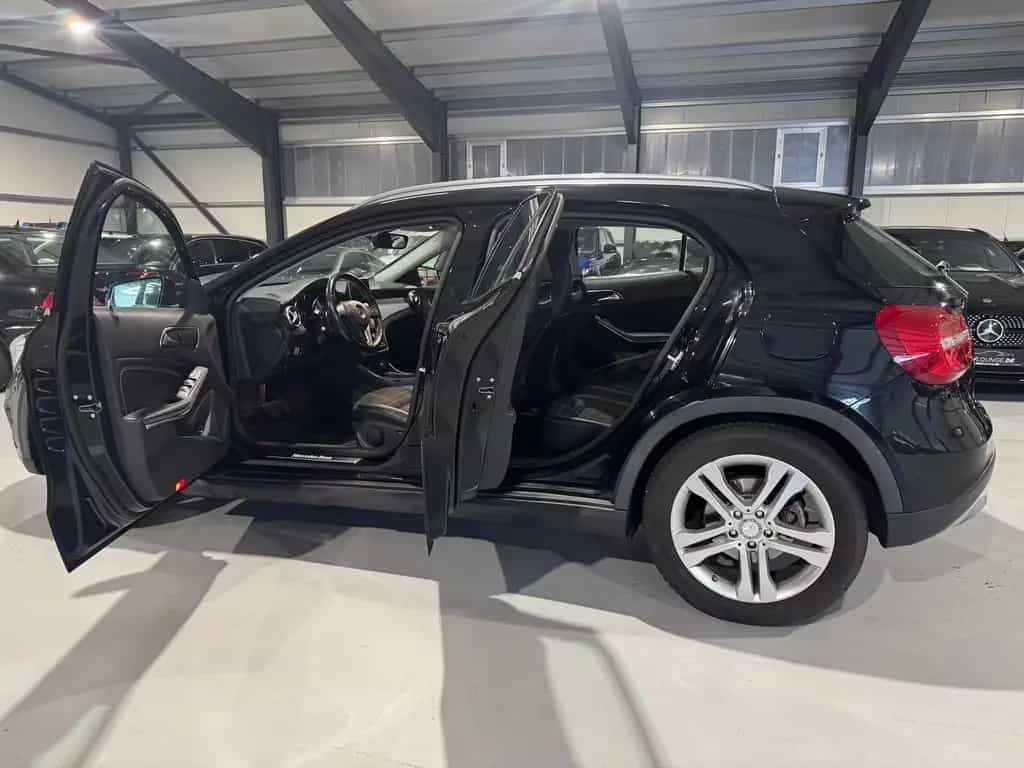 Mercedes-Benz GLA 200 1.6 KAT GLA 200 AHK Carplay/Navi 07/2014-photo-4