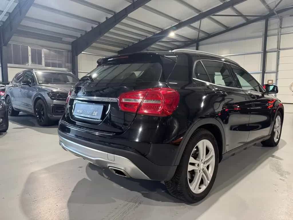 Mercedes-Benz GLA 200 1.6 KAT GLA 200 AHK Carplay/Navi 07/2014-photo-9