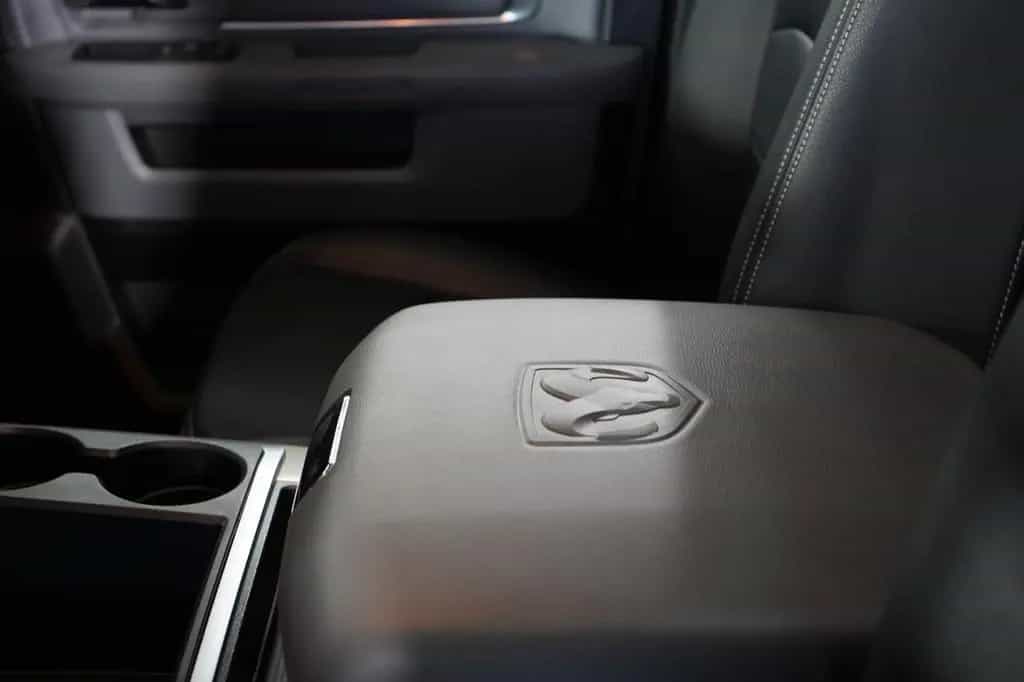Dodge RAM 1500 5,7 4x4 *2.Hand*Unfallfrei*LPG*20 Z.* 07/2016-photo-13