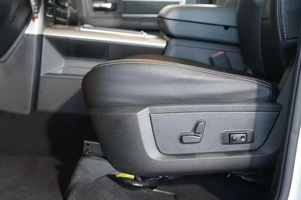 Dodge RAM 1500 5,7 4x4 *2.Hand*Unfallfrei*LPG*20 Z.* 07/2016-photo-26