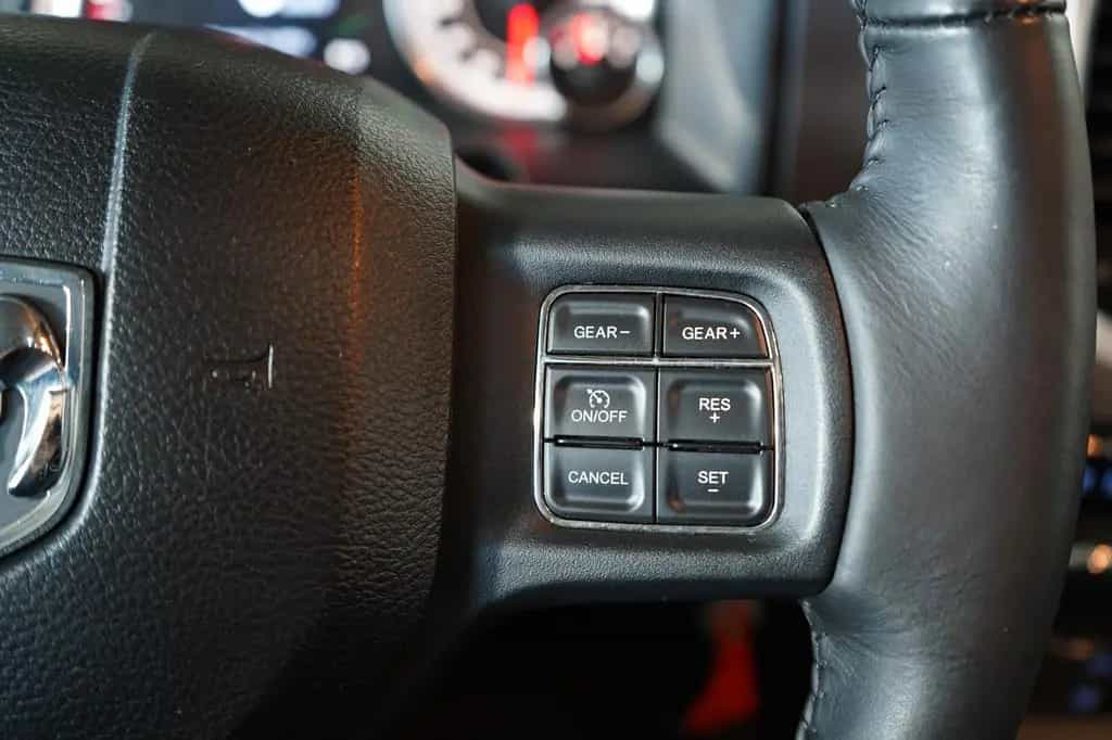 Dodge RAM 1500 5,7 4x4 *2.Hand*Unfallfrei*LPG*20 Z.* 07/2016-photo-27