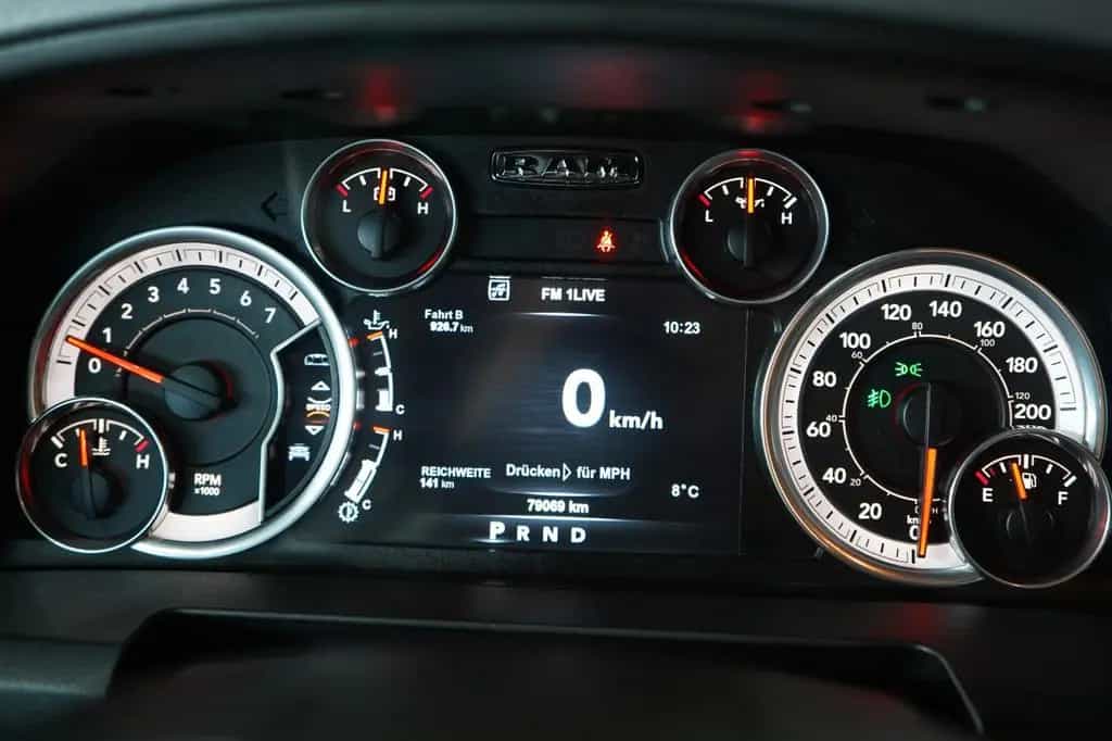Dodge RAM 1500 5,7 4x4 *2.Hand*Unfallfrei*LPG*20 Z.* 07/2016-photo-28