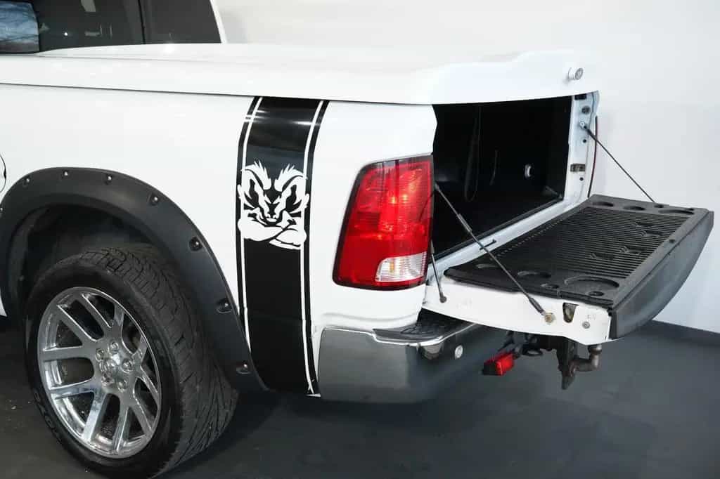 Dodge RAM 1500 5,7 4x4 *2.Hand*Unfallfrei*LPG*20 Z.* 07/2016-photo-6