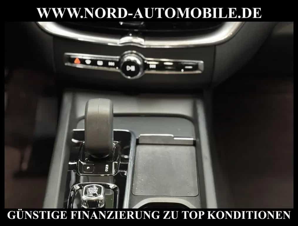 Volvo XC60 B4 D Momentum *LED*AHK*ACC*KAM*MJ2022*19Z* 12/2021-photo-18