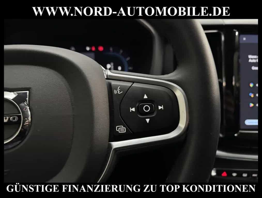 Volvo XC60 B4 D Momentum *LED*AHK*ACC*KAM*MJ2022*19Z* 12/2021-photo-20