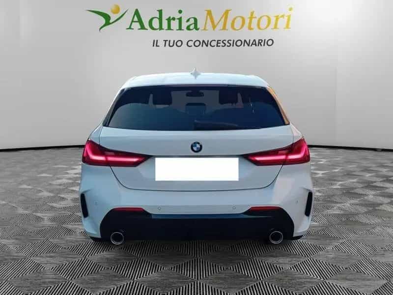 BMW Serie 1 118d 5p. Msport 01/2022-photo-3