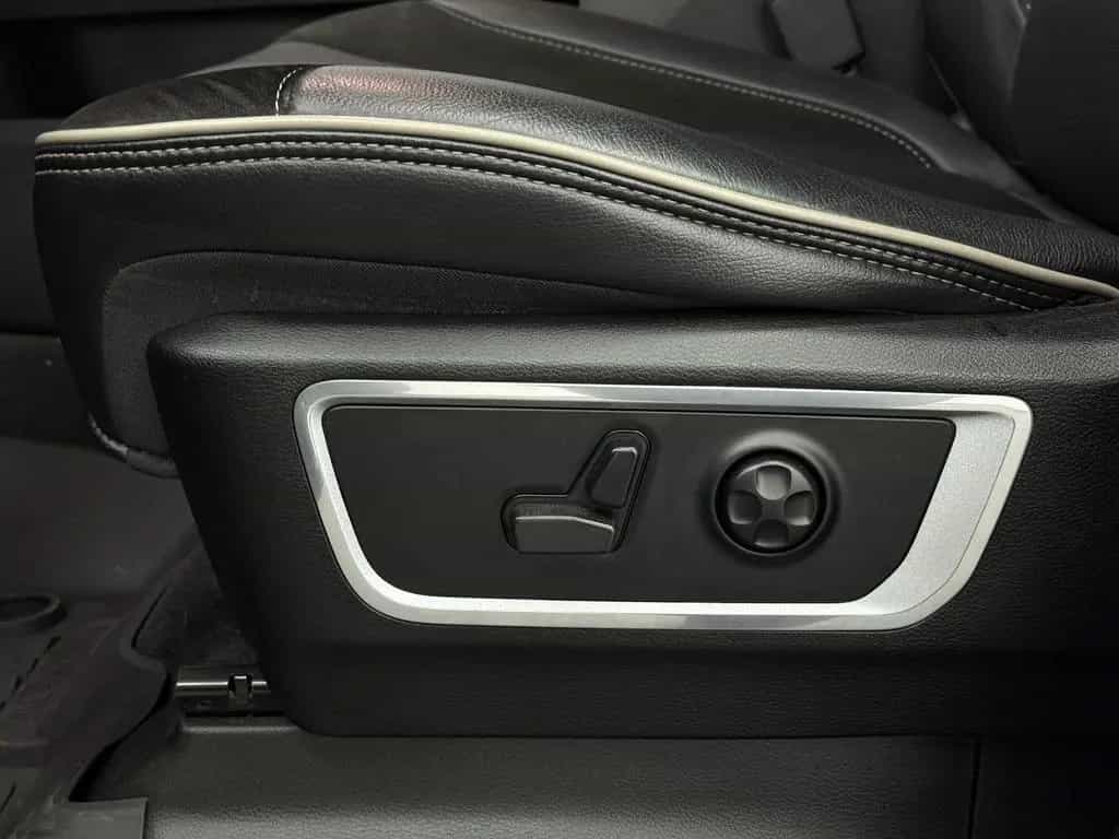 Dodge RAM 5.7 V8 HEMI SPORT*Unfallfrei*MwSt*RAMBOXEN 12/2020-photo-34