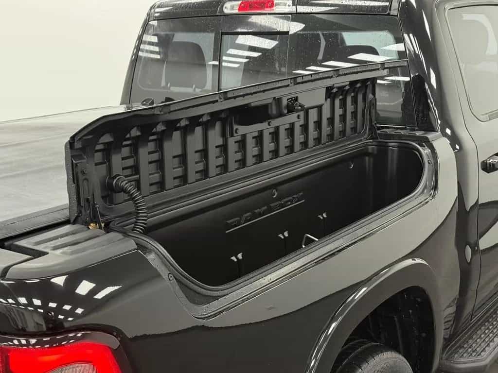 Dodge RAM 5.7 V8 HEMI SPORT*Unfallfrei*MwSt*RAMBOXEN 12/2020-photo-7